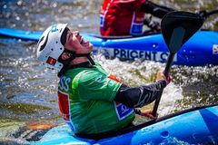 Zlaté finále. Kneblová ovládla v Troji kayakcross, medaili má i Krejčí