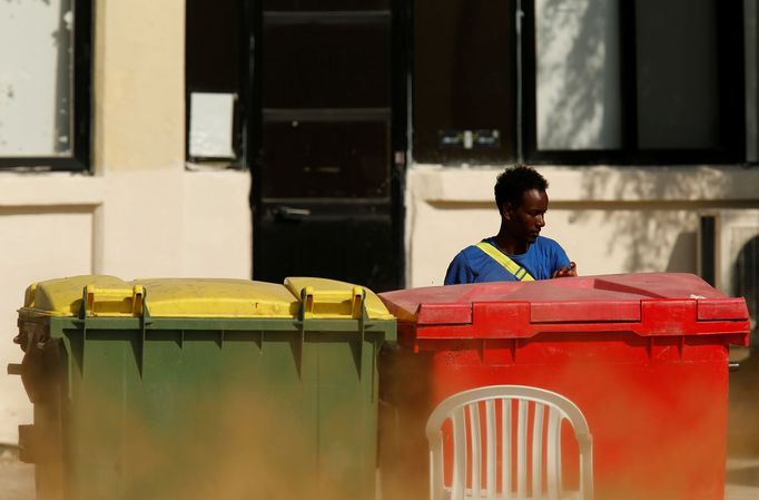 Problematika pobytů migrantů na ostrově Malta.