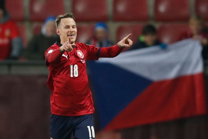 Jan Sýkora slaví gól v utkání kvalifikace MS ve fotbale Česko - Estonsko