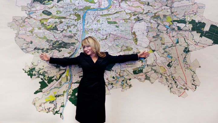 Krnáčová velvyslankyní v Řecku nebude, vláda tam posílá diplomata Karfíka