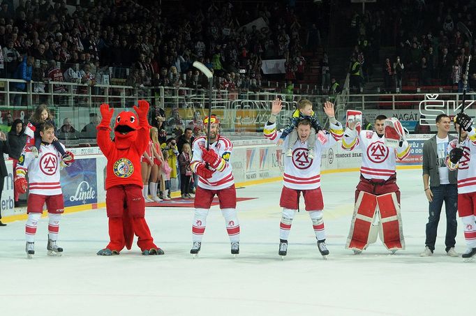 Třinec - Pardubice:  Třinec slaví postup