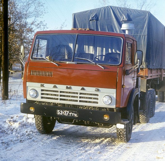 Legenda ruských náklaďáků. Automobilka Kamaz slaví 45 let existence