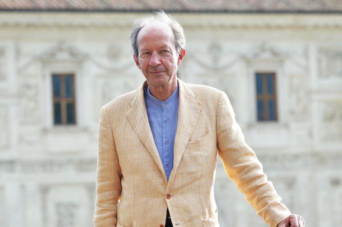 Italský filozof Giorgio Agamben, 2014.