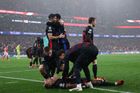 Barcelona prožila nejšílenější přestřelku Ligy mistrů. Leverkusen padl v Madridu