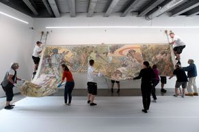 Fascinovali reklamní svět. Museum Kampa vystavuje díla Alfonse Muchy a Pasty Onera