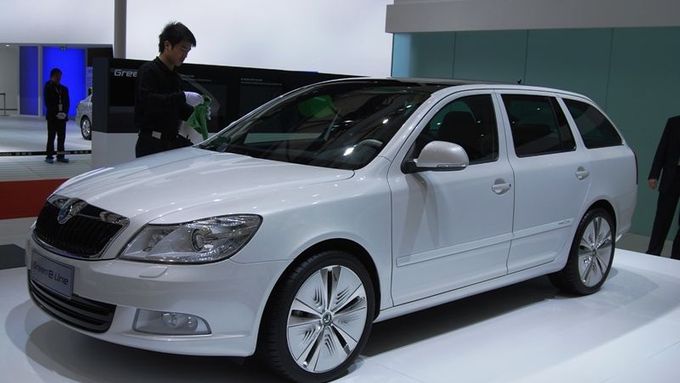Škoda Auto v Šanghaji a jedna premiéra od mateřského VW: nový Brouk