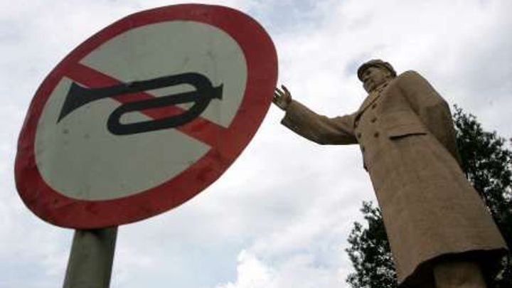 Záhadná organizace láká české vědce do Číny a slibuje peníze. BIS varuje před špiony