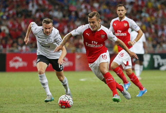 Finále  Asia Trophy, Arsenal-Everton: Jack Wilshere (10) - Tom Cleverley