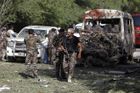 Sebevražedný útok v Kábulu: 12 mrtvých, včetně tří Američanů