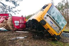 Při dvou střetech vlaku s kamionem na Příbramsku a Nymbursku se zranilo několik lidí