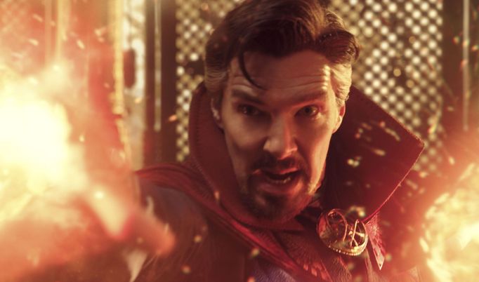 Benedict Cumberbatch jako Doctor Strange.