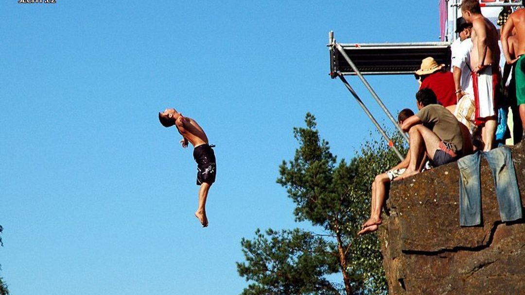 Akrobatické skoky do vody a festival v jednom: QUIX HIGHJUMP 2010