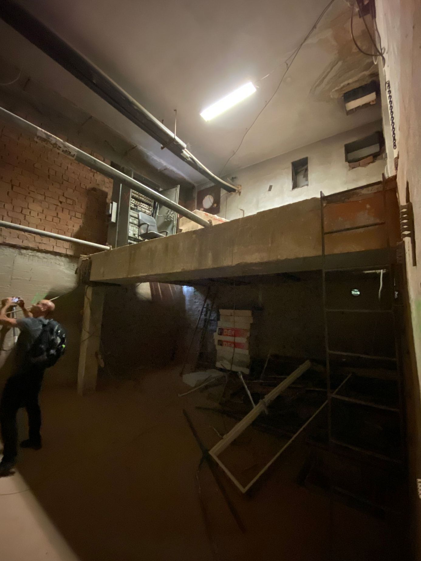 Panelárna, budova, architektura, Holešovice, Praha, ateliér, architekti