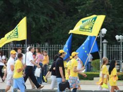 Poslední den kampaně ještě využila k agitaci proevropská strana Moldova Noastra.