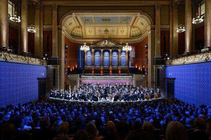 Snímek ze zahajovacího koncertu sezony České filharmonie.