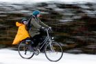 Úraz v zimě na kole? Nizozemci chtějí zahřívat stezky
