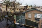 Portoriko čekají po řádění hurikánu Maria měsíce bez elektřiny. Nevyužívá obnovitelné zdroje