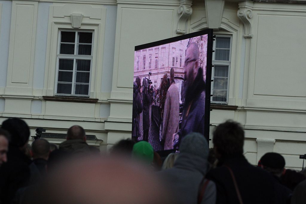 Smuteční průvod s ostatky Václava Havla