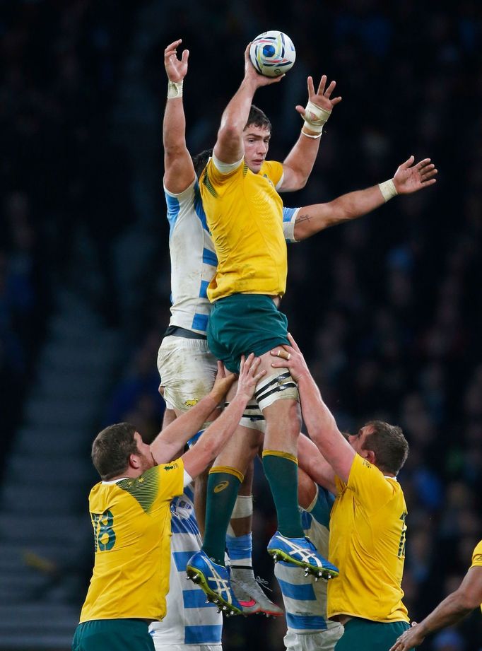 Australia's Rob Simmons in action during a lineout Action Images via Reuters / Paul Childs Livepic