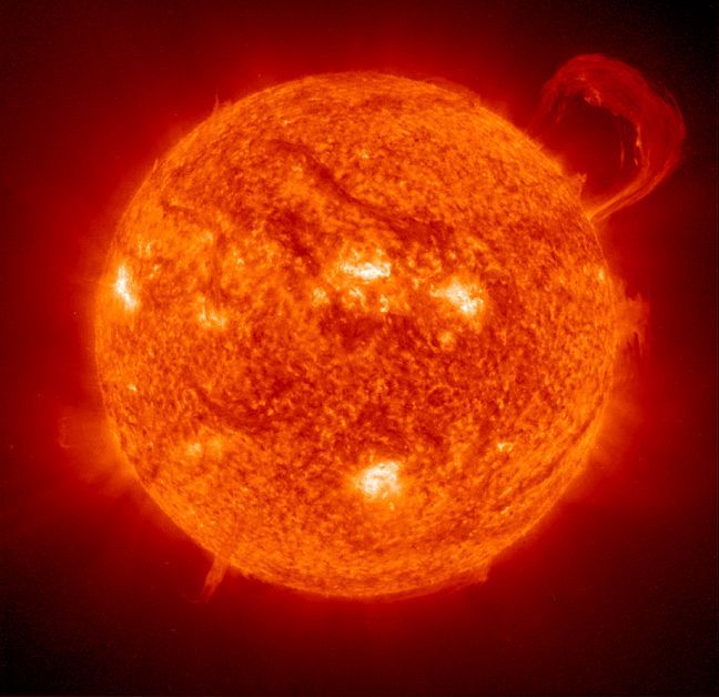 Obrazem: Krása slunečních aktivity na snímcích NASA