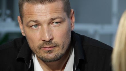 Chybí tu Jan Žižka. Taky bych rád někomu rozmlátil hlavu palcátem, říká Petr Jákl