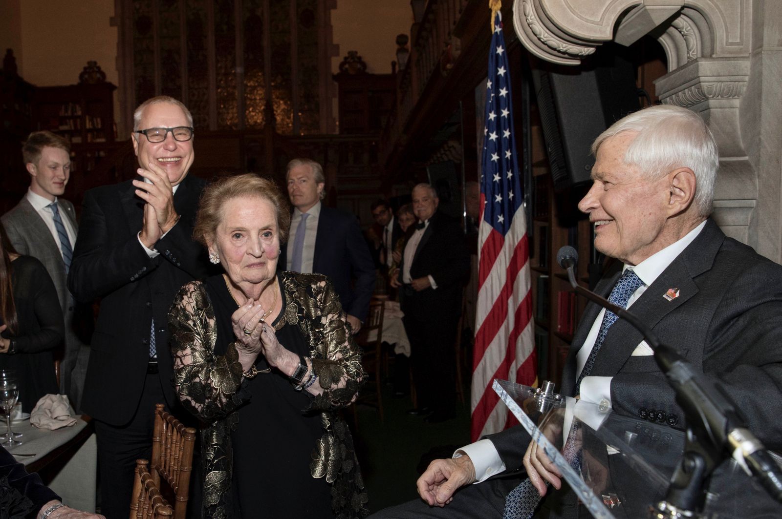 Zdeněk Bakala, Madeleine Albrightová a Fred Malek na oslavách stého výročí založení Československa ve Washingtonu.