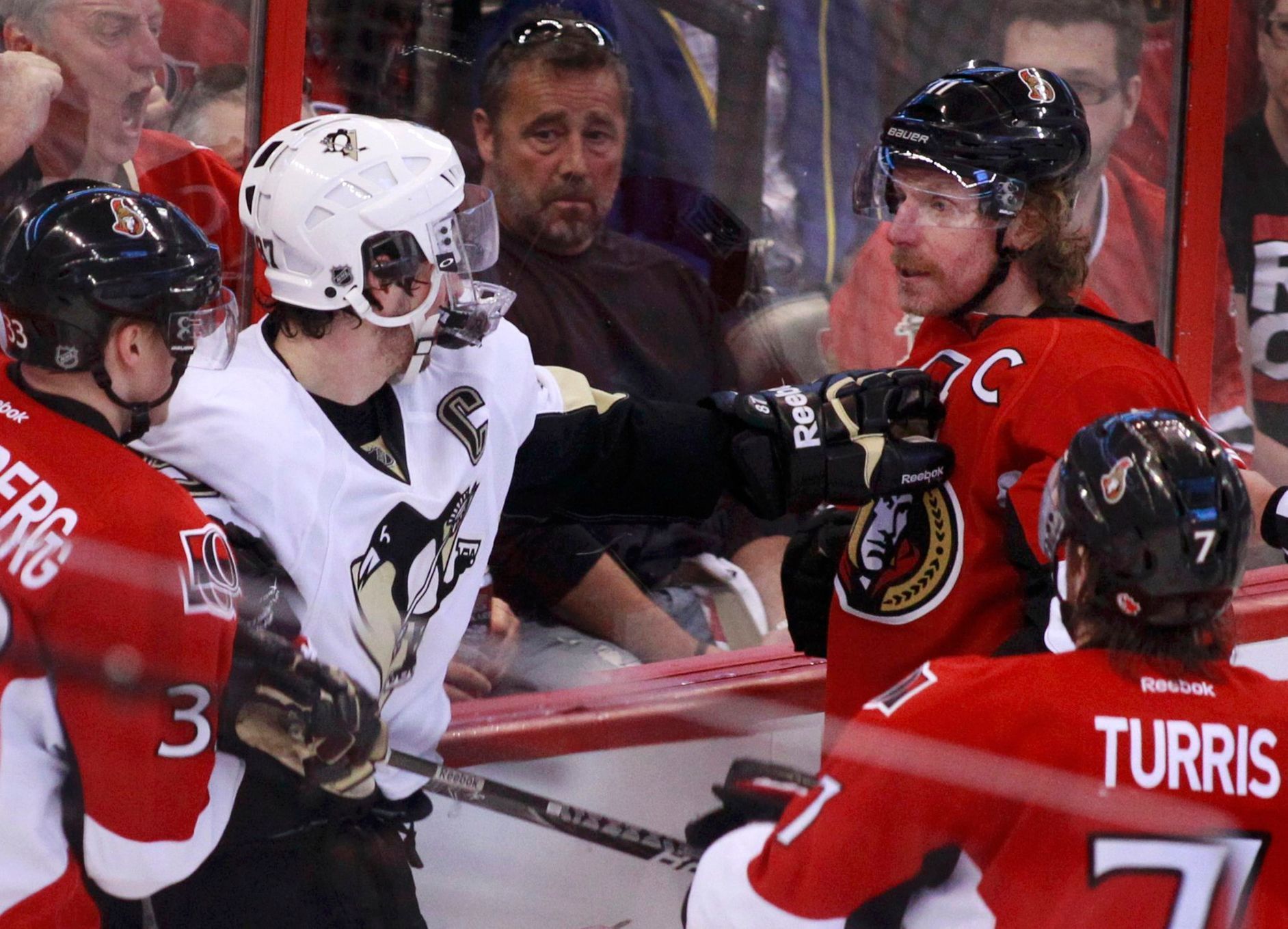 Ottawa Senators vs. Pittsburgh Penguins (Crosby a Alfredsson)