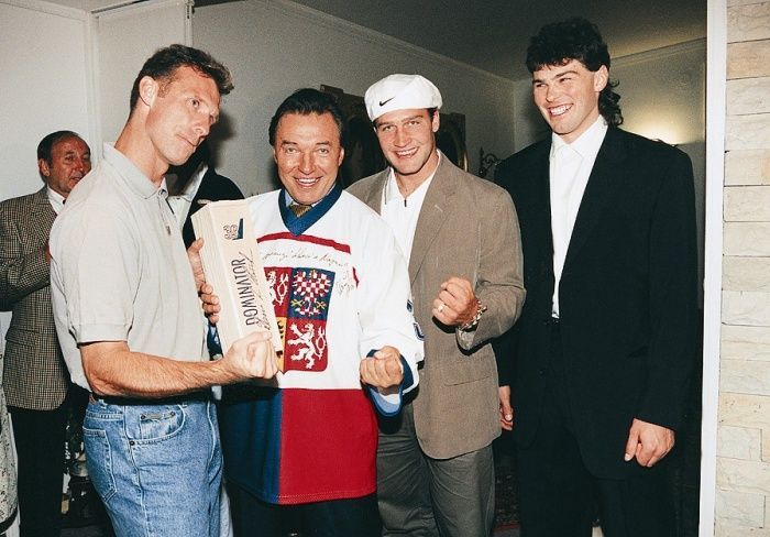 Jednorázové užití / Nepoužívat / Karel Gott