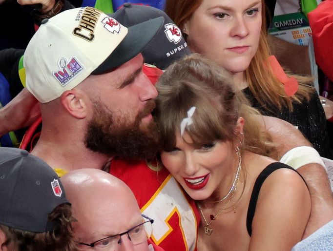 Super Bowl LVIII: Travis Kelce (Kansas City) a Taylor Swiftová