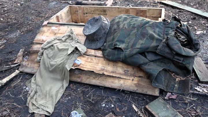 Tohle za sebou nechali při úprku. Pověst ruské armády dál padá raketovým tempem; Zdroj foto: Reuters