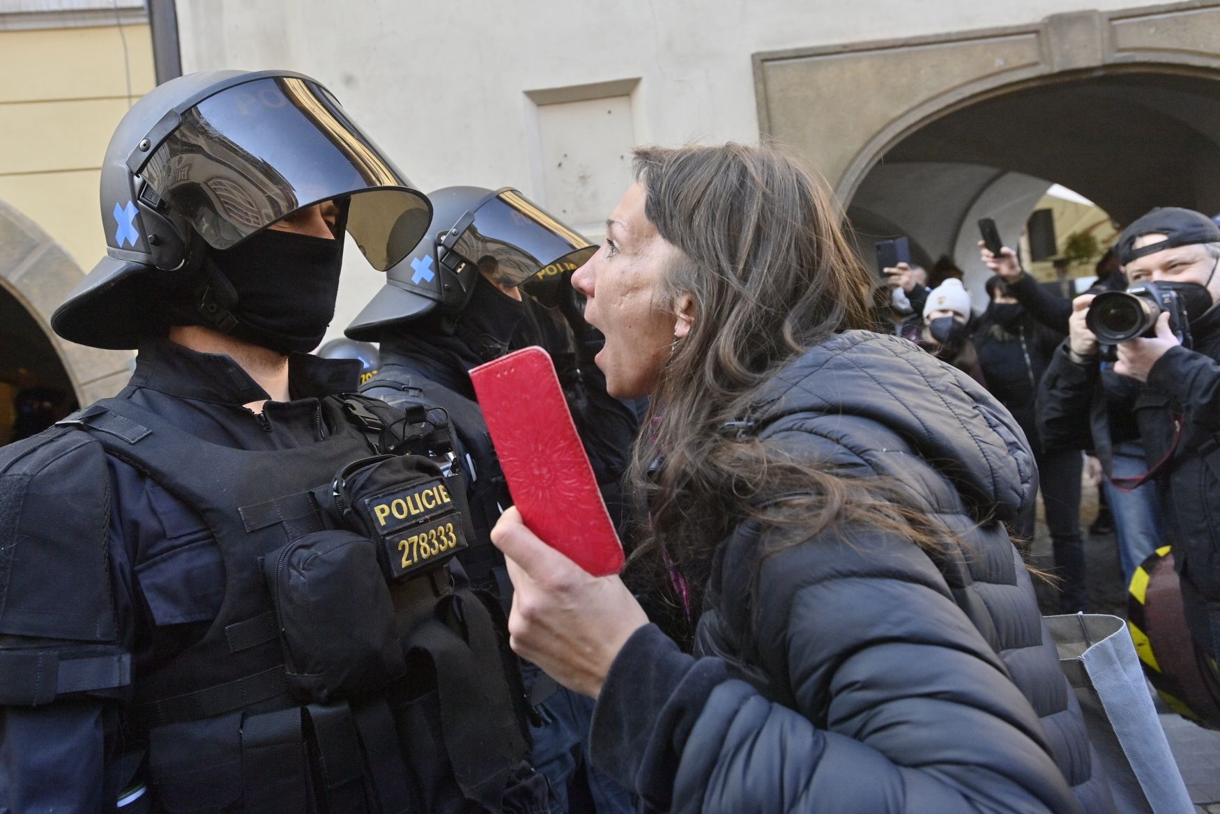 Protesty, koronavirus, Praha, Václavské náměstí