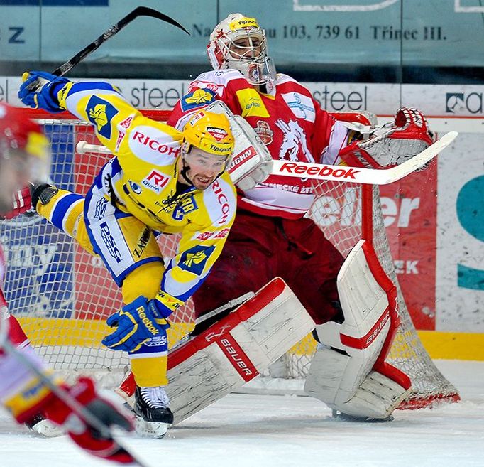 Třinec vs. Zlín, čtvrtý zápas semifinále play off extraligy (Čajánek a Hamerlík).