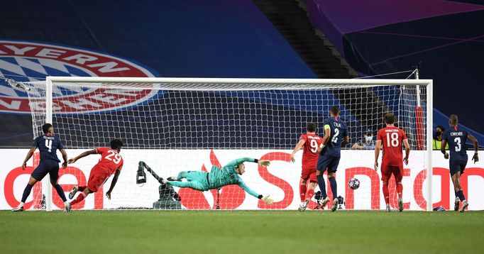 Kingsley Coman dává gól ve finále LM Bayern Mnichov - Paris St. Germain