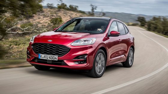 Ford Kuga v nové generaci zcela změnil svůj vzhled.