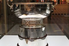 Trofej vystavená v semifinále Fed Cupu 2012 s Itálií.