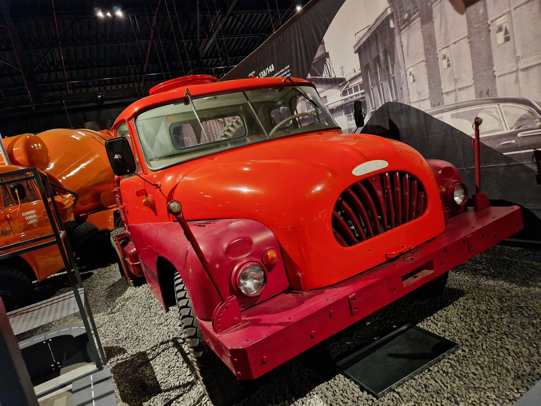 Tatra 138