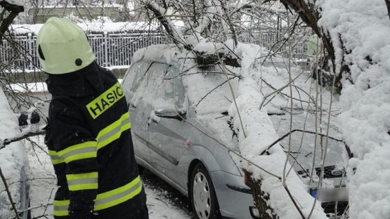 Foto: Dva dny před jarem zasypal republiku sníh