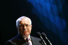Klaus: Rath pomáhá lékařům, ne pacientům