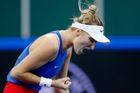 Vondroušová vyřadila favorizovanou Rusku, Fruhvirtová trápila vítězku US Open