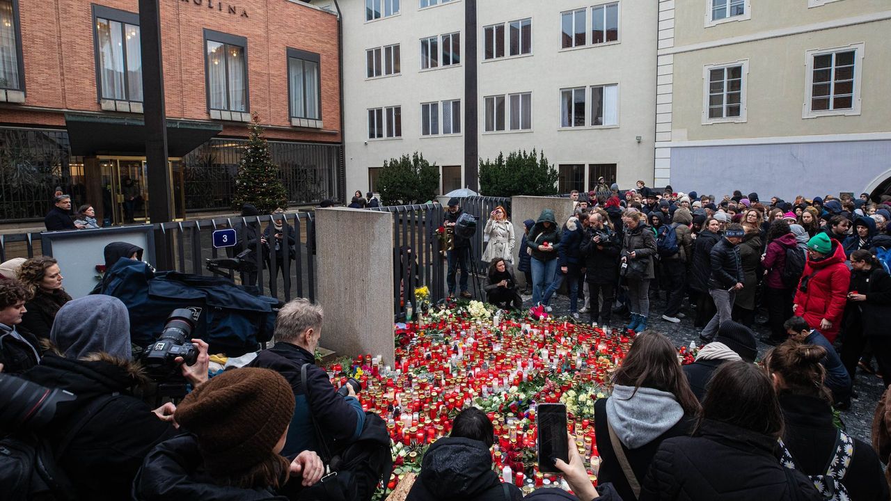 Sepsali příběhy obětí střelby. Z jejich rozesmátých tváří se nám svírá srdce, říkají