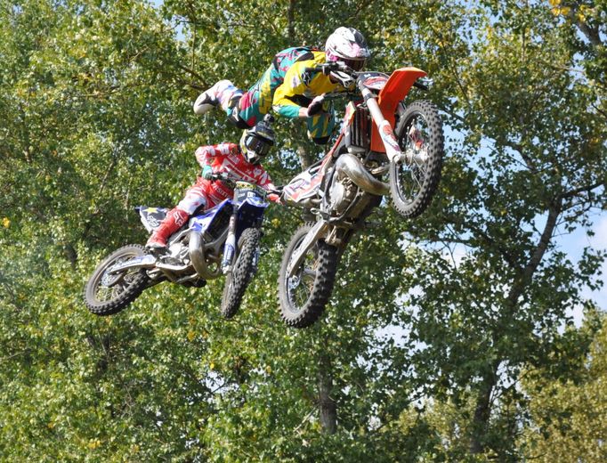 Trénink FMX v Benešově: Radek Bílek a Libor Podmol