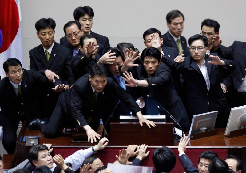 Bitka v jihokorejském parlamentu