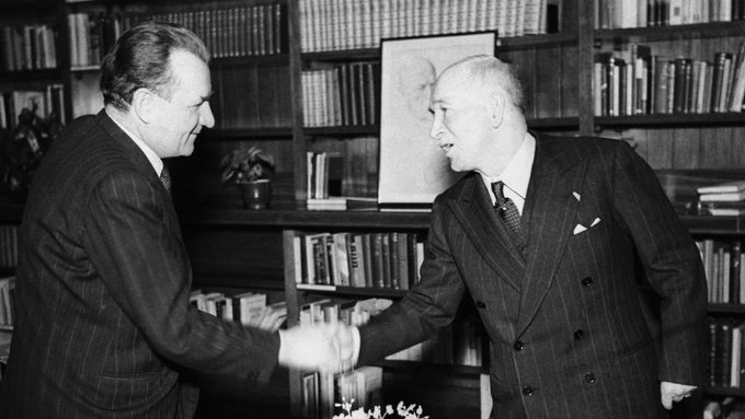 Klement Gottwald a Edvard Beneš 25. února 1948