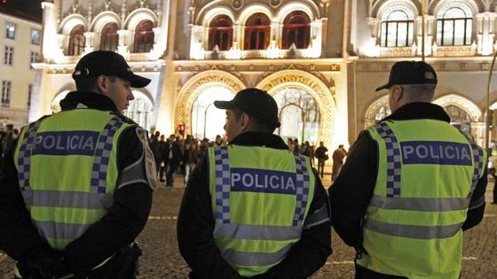 V Lisabonu začíná summit NATO, míroví aktivisté protestují