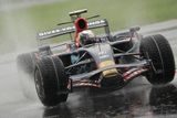 Není divu, že Vettela Red Bull stáhl do své "juniorky". Jako pilot Toro Rossa se stal senzačním vítězem Velké ceny Itálie 2008.