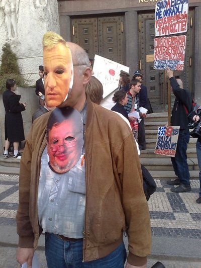Protikorupční masopustní průvod