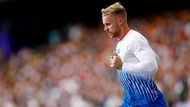 Rodák z Prahy celou finálovou soutěž oštěpařů na Stade de France zahajoval.