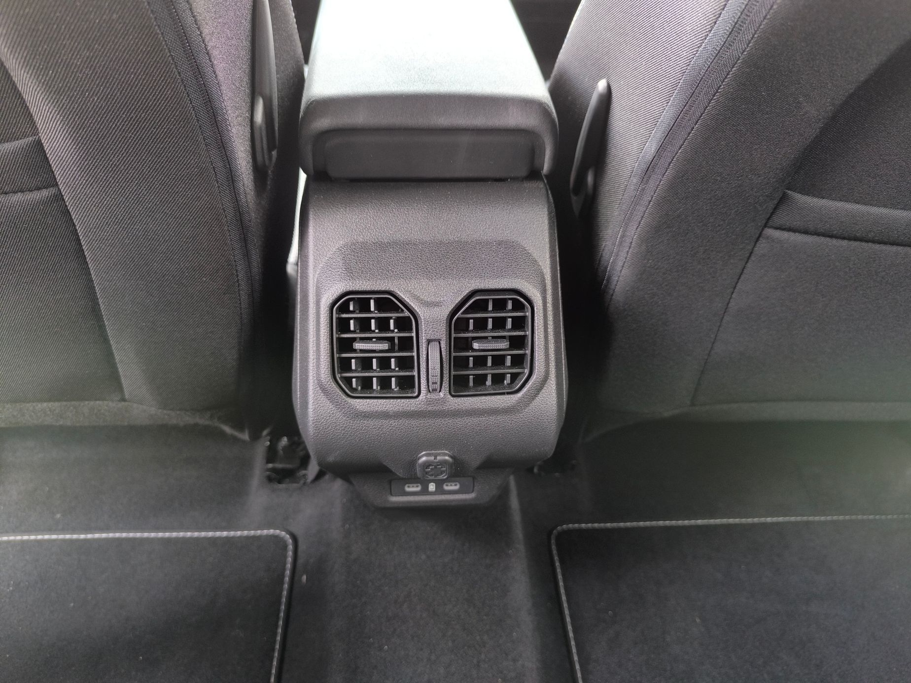 Dacia Bigster výdechy klimatizace