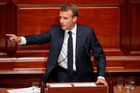Česko a země Visegrádu nemohou EU jen blokovat, vzkazuje francouzský prezident Macron