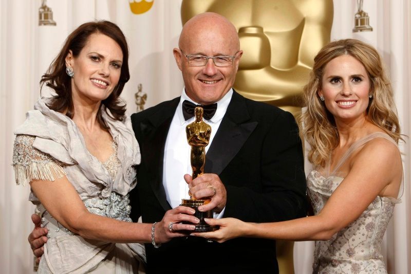 Rodina Heatha Ledgera přebírá Oscara za vedlejší roli